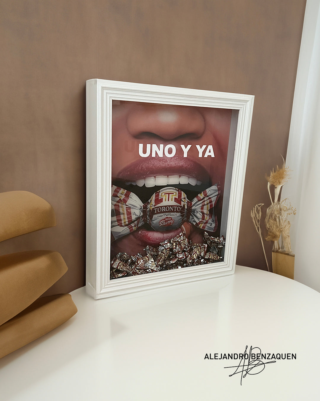 UNO Y YA - Toronto Shadow Box by Alejandro Benzaquen